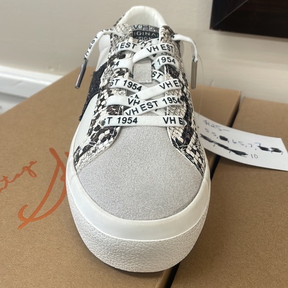 Vintage Havana Black Snakeskin Sneakers. New w tags, never worn - Picture 2 of 3